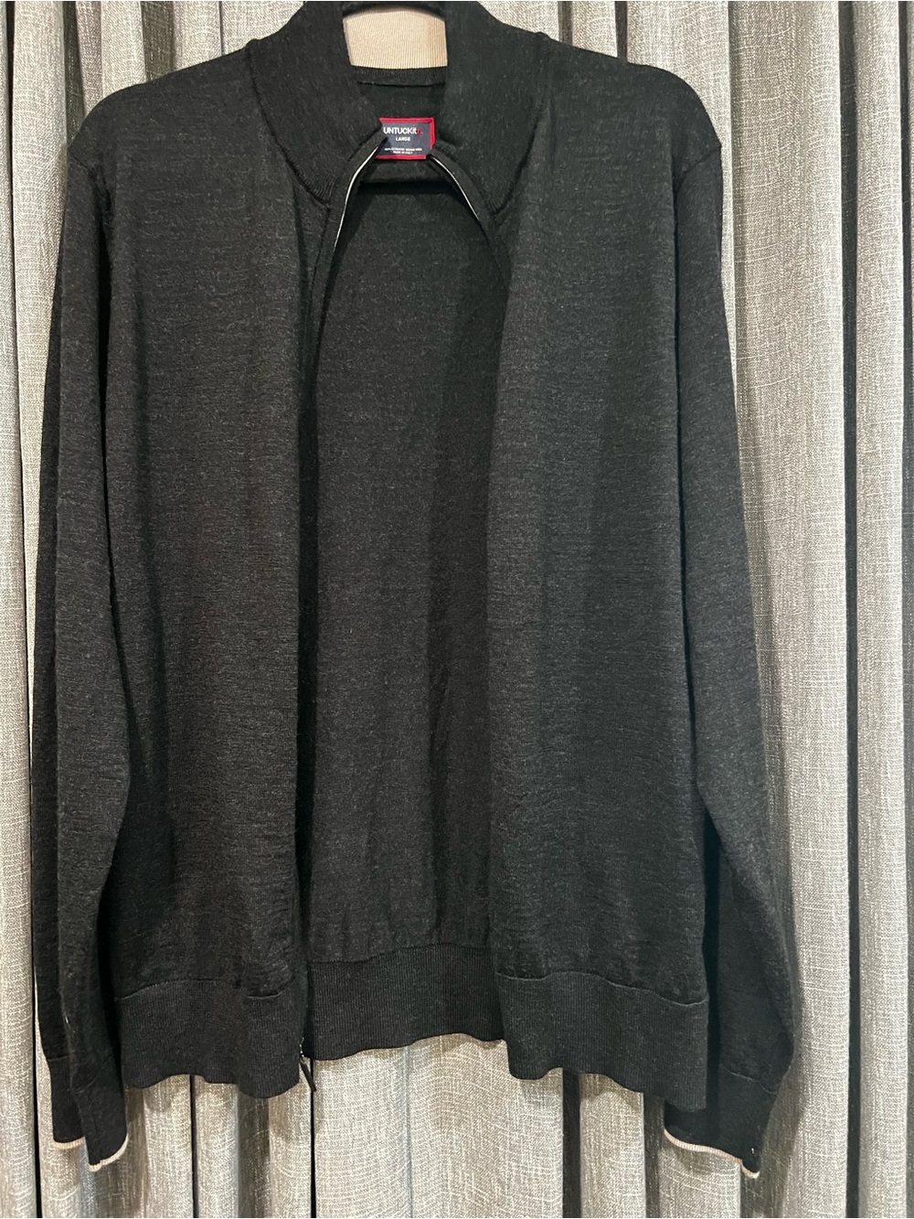 UNTUCKit Alston Merino Wool Full Zip Sweater Men’s Large Gray 100% Wool